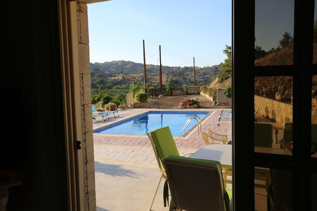 Villa Melyia Kato Pyrgos Room photo